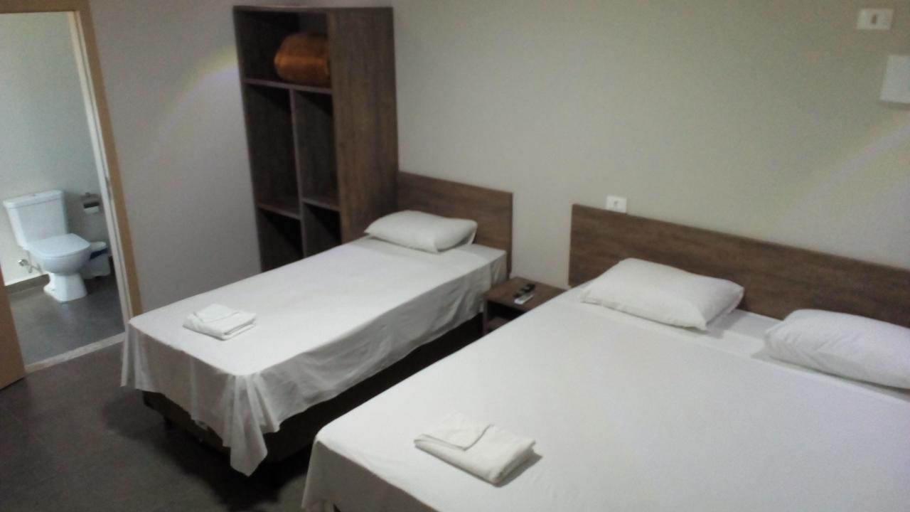 Hotel Iguassu Inn ฟอสดูอีกวาซู ภายนอก รูปภาพ