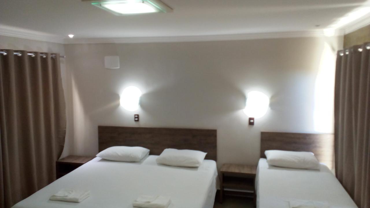 Hotel Iguassu Inn ฟอสดูอีกวาซู ภายนอก รูปภาพ