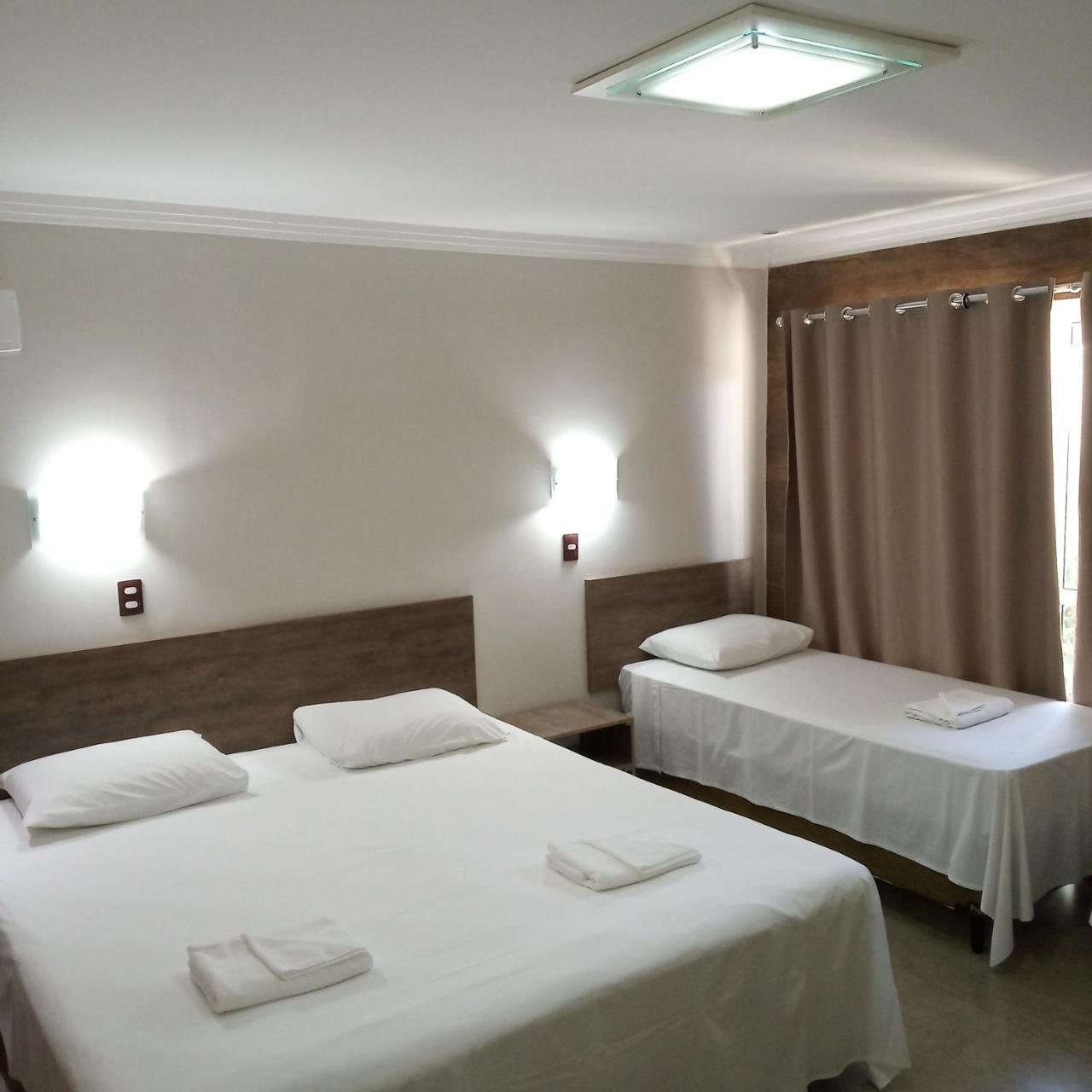Hotel Iguassu Inn ฟอสดูอีกวาซู ภายนอก รูปภาพ